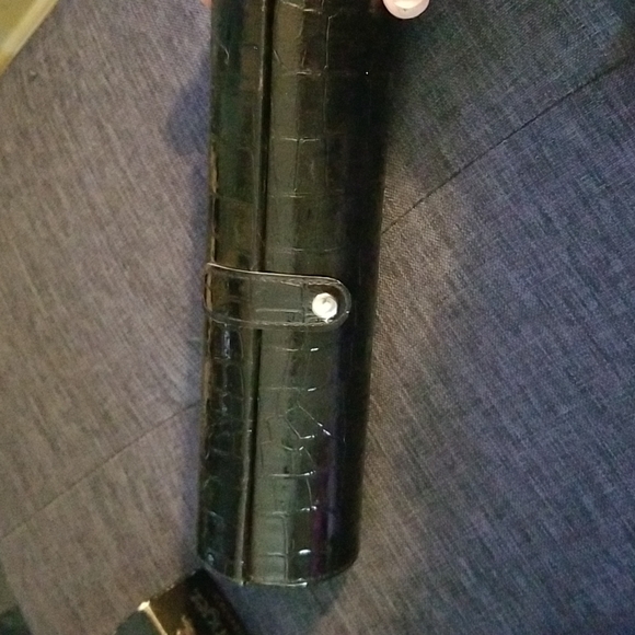 ⚠️Semi-Vintage⚠️ YBF -YOUR BEST FRIEND 4 Piece Makeup Brush Set & Case - Picture 11 of 13